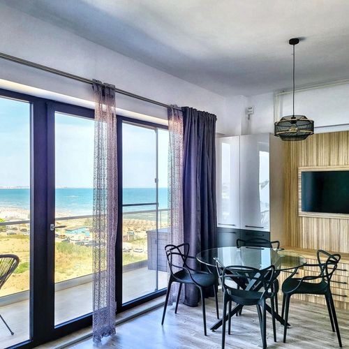 Apartament studio cu vedere spre mare cu 1 camera pentru 4 pers.