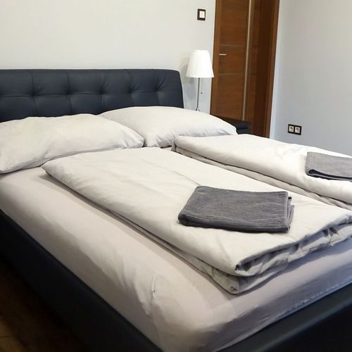 Apartament design la mansardă cu 2 camere pentru 4 pers. (se poate solicita pat suplimentar)