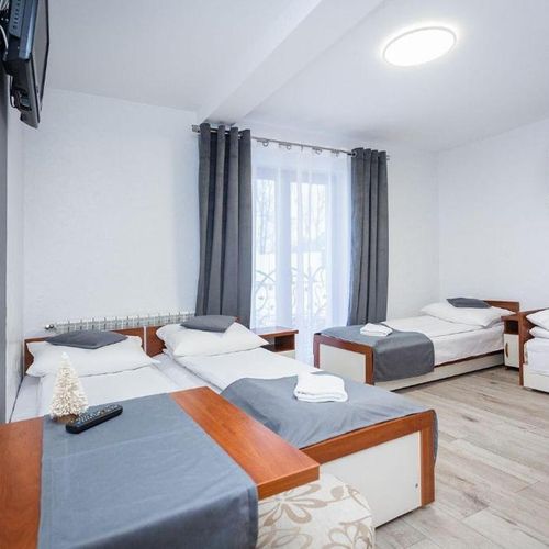 Apartament la etaj cu vedere spre munte cu 2 camere pentru 5 pers.