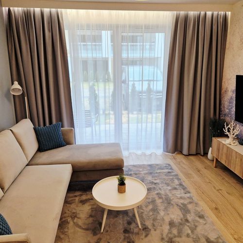 Apartament 4-osobowy na parterze z klimatyzacją z 2 pomieszczeniami sypialnianymi (możliwa dostawka)