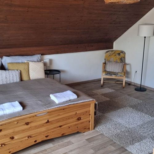 Casă de weekend întreaga unitate cu panoramă pentru 5 pers. (se inchirieaza doar integral)
