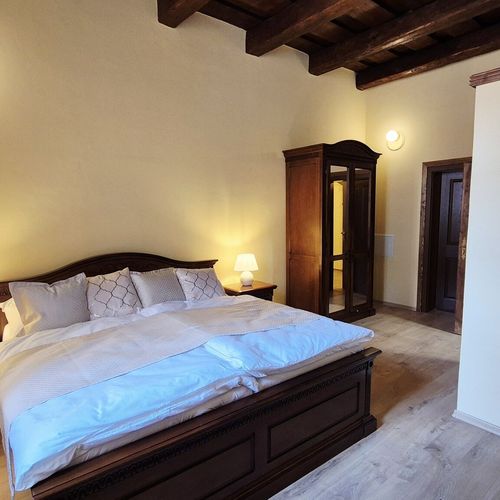 Deluxe Apartman se sprchou s manželskou postelí s 1 ložnicí