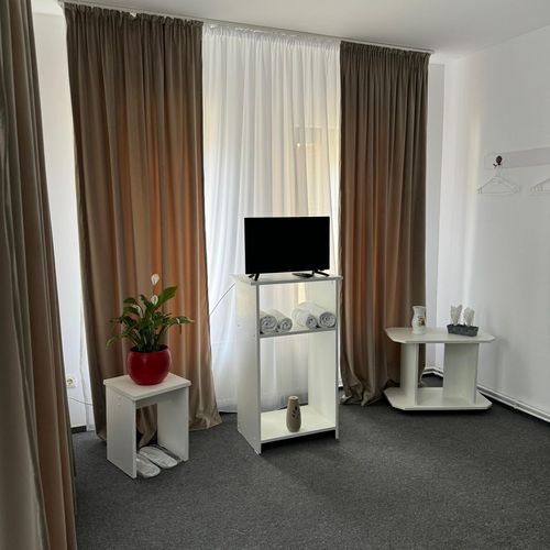 Apartament king la etaj cu 2 camere pentru 4 pers.