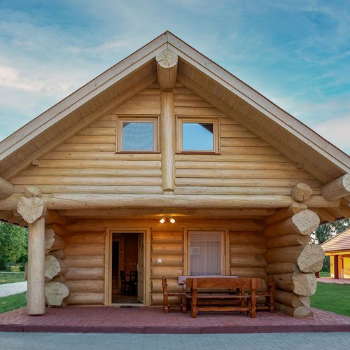 Cabană familial(ă) cu vedere spre parc pentru 6 pers. (se inchirieaza doar integral) (se poate solicita pat suplimentar)
