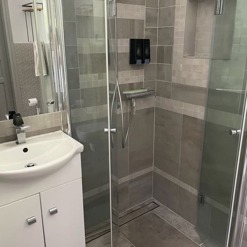 Apartament familial(ă) la parter cu 2 camere pentru 4 pers.