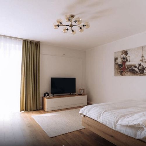 Apartament la etaj cu 1 camera pentru 2 pers.