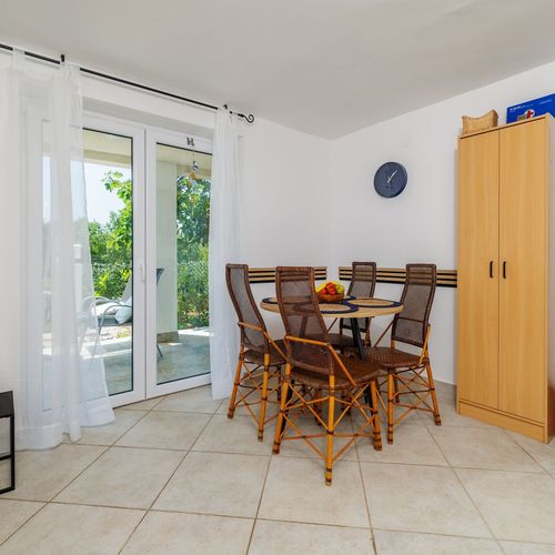 Apartament cu terasă cu 1 camera pentru 2 pers. (se poate solicita pat suplimentar)