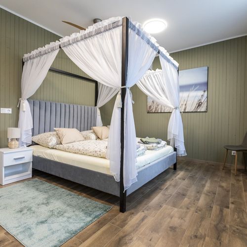 Apartament 6-osobowy Exclusive z klimatyzacją z 3 pomieszczeniami sypialnianymi