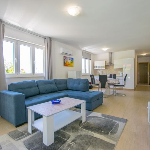 Casă de vacanță pentru 8 pers. (se inchirieaza doar integral)
