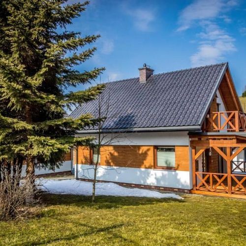 Casă de vacanță pentru 8 pers. (se inchirieaza doar integral)