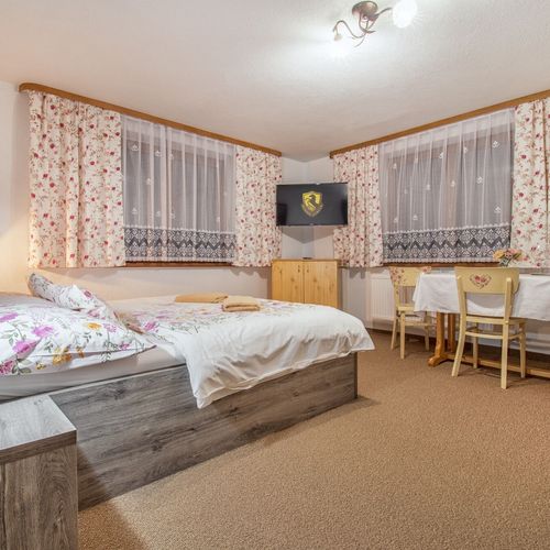Apartman s vlastní kuchyňkou pro 4 os. se 2 ložnicemi s výhledem na hory