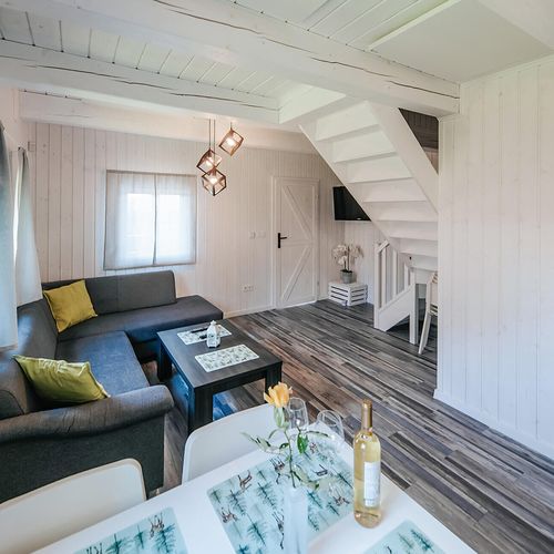 Chata (jako celek) pro 6 os.