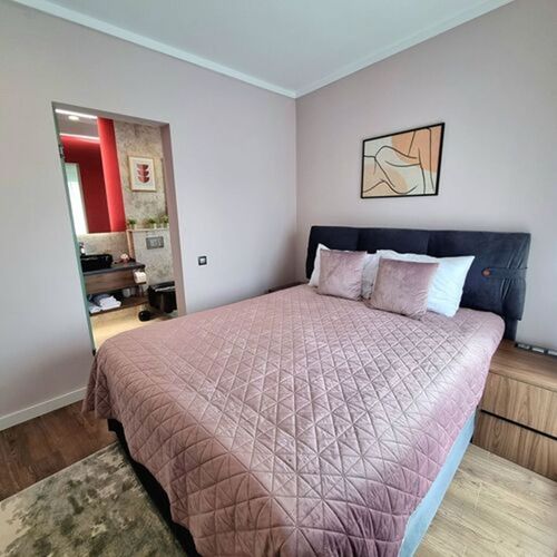 Apartament 2-osobowy z tarasem z 1 pomieszczeniem sypialnianym