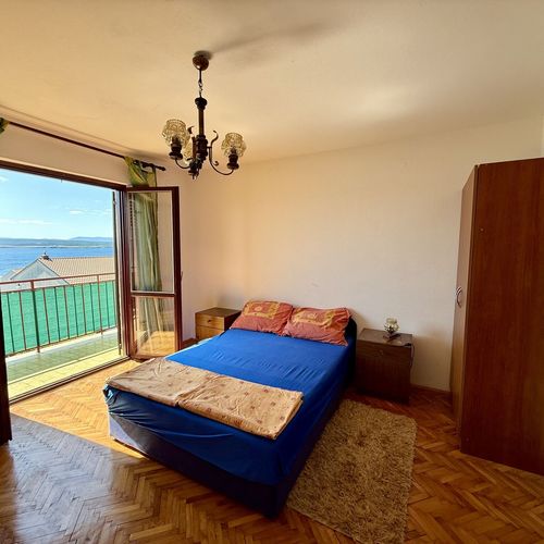 Apartman pro 5 os. se 3 ložnicemi na poschodí