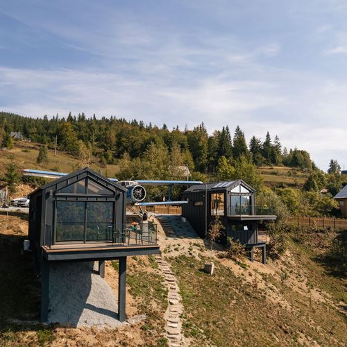 Cabană romantică cu vedere spre munte pentru 2 pers. (se inchirieaza doar integral)