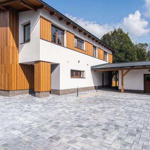 Rekreační dům (jako celek) se zahradou pro 18 os. celý Dům