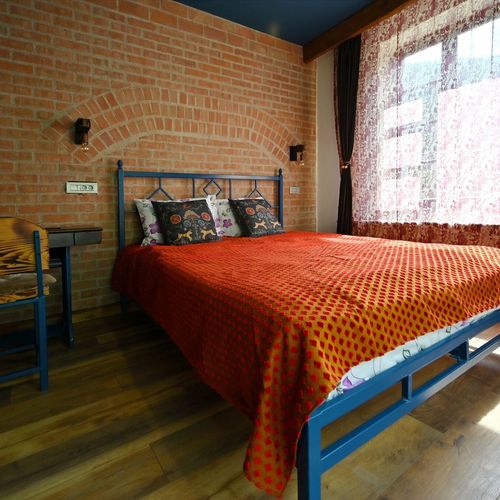 Apartament superior cu vedere spre munte cu 2 camere pentru 5 pers.