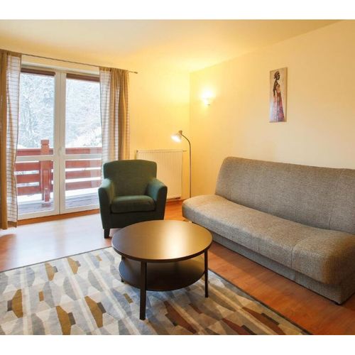 Apartament cu vedere spre munte cu 2 camere pentru 4 pers.