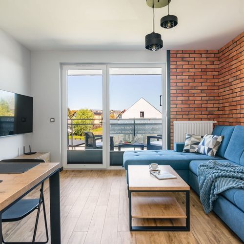 Apartament 4-osobowy z balkonem z 2 pomieszczeniami sypialnianymi