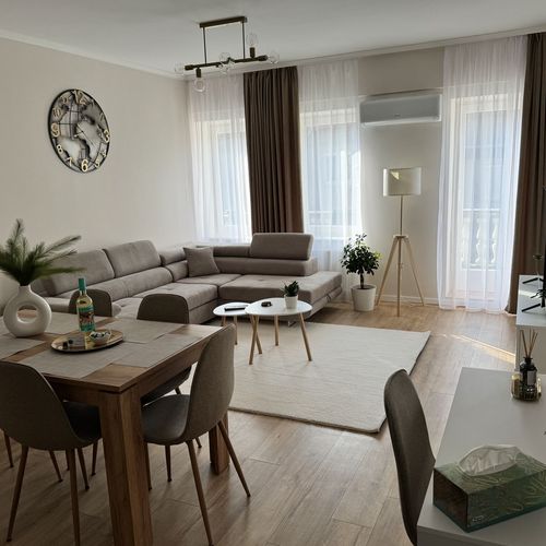 Apartament deluxe twin cu 3 camere pentru 6 pers.