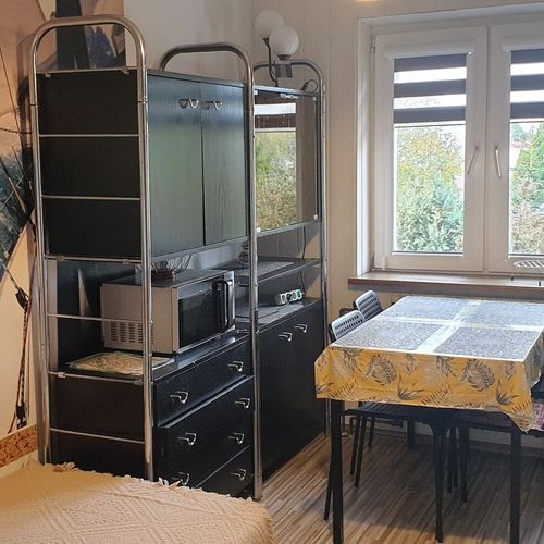 Apartament la etaj cu aer condiționat cu 2 camere pentru 7 pers. (se poate solicita pat suplimentar)