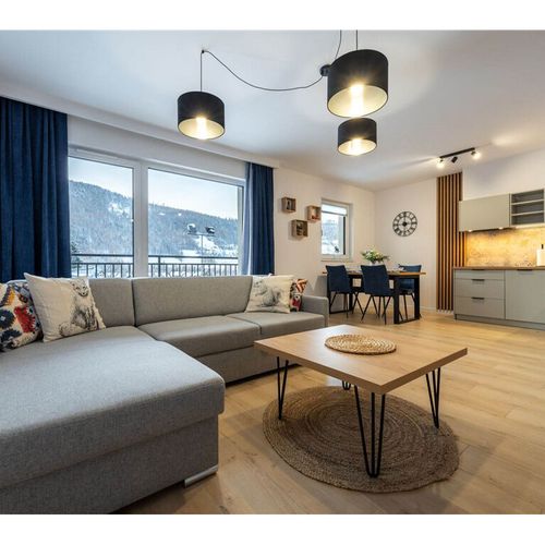 Apartament 4-osobowy z widokiem na góry z 2 pomieszczeniami sypialnianymi