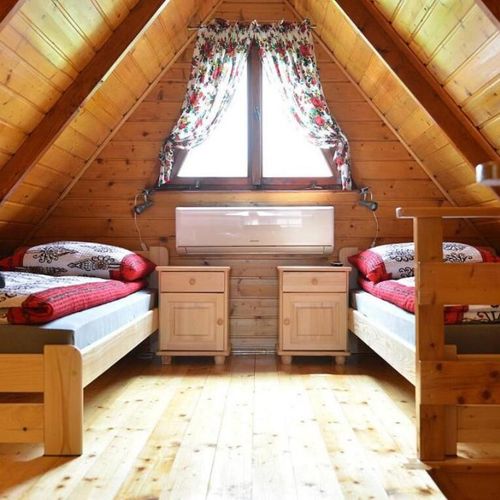 Domek drewniany 6-osobowy z balkonem