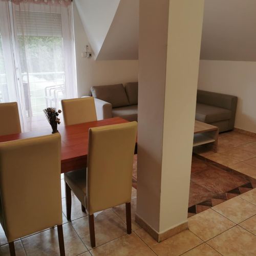 Apartament cu 2 camere pentru 5 pers.