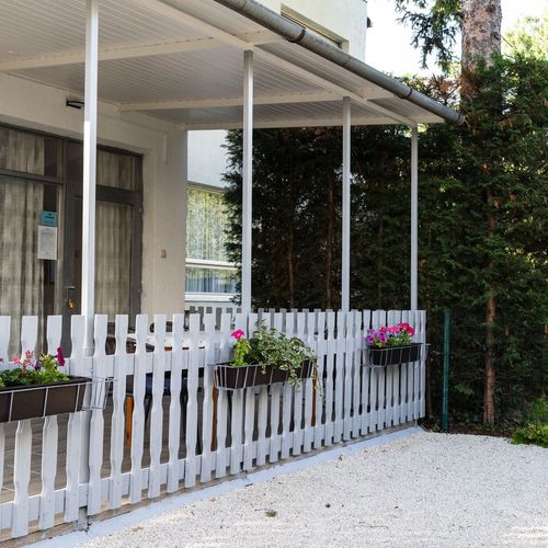 Apartament cu terasă cu aer condiționat cu 2 camere pentru 4 pers.