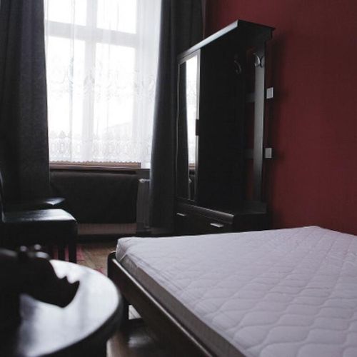Pokój 2-osobowy na parterze z widokiem na miasto (możliwa dostawka)