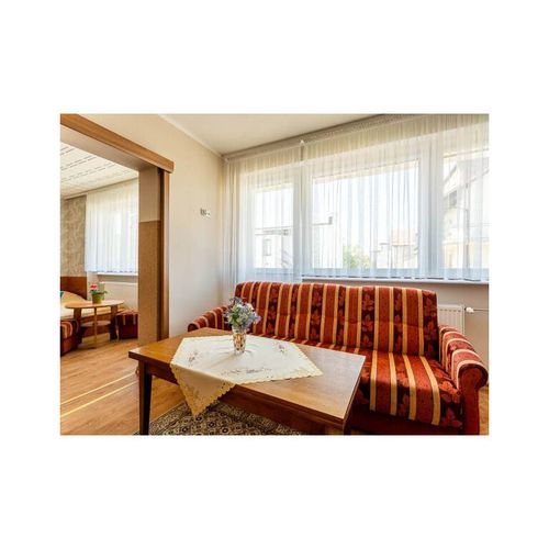 Apartament 6-osobowy z balkonem z aneksem kuchennym z 2 pomieszczeniami sypialnianymi