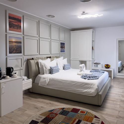 Suita two Bedroom Suite (2BR) cu 2 camere pentru 4 pers.