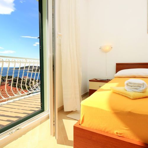 Apartament cu 1 camera pentru 5 pers.