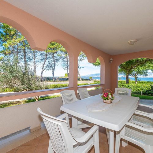 Family Apartman pro 6 os. se 3 ložnicemi s výhledem na moře