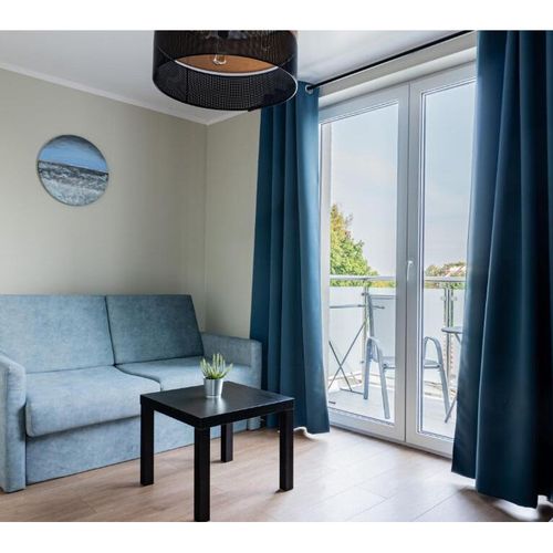 Camera twin cu balcon cu chicinetă proprie