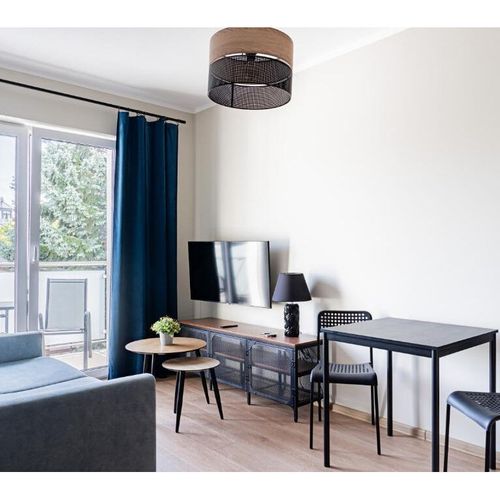 Camera twin cu balcon cu chicinetă proprie