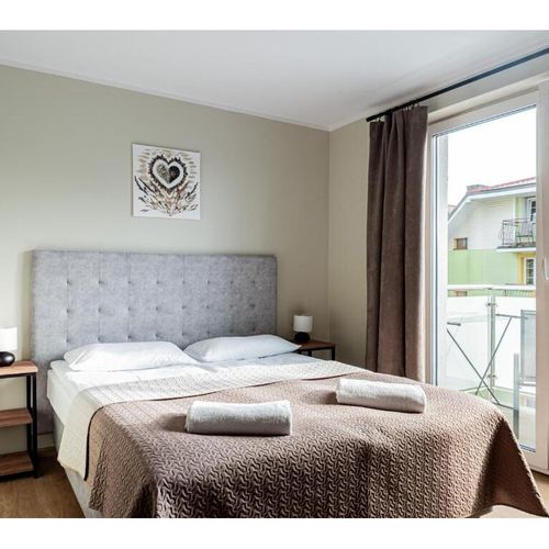Camera dubla cu balcon cu chicinetă proprie