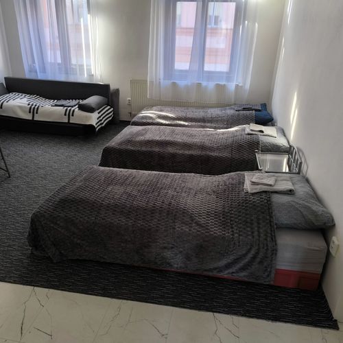 Apartament cu baie cu bucătărie comună cu 1 camera pentru 4 pers.
