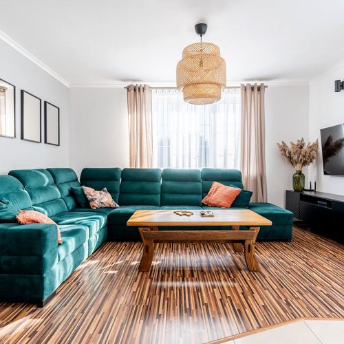 Cały dom 14-osobowy z tarasem częściowo z widokiem na jezioro