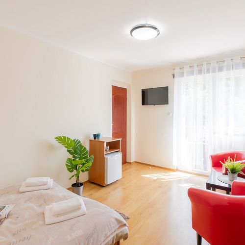 Pokoj s manželskou postelí