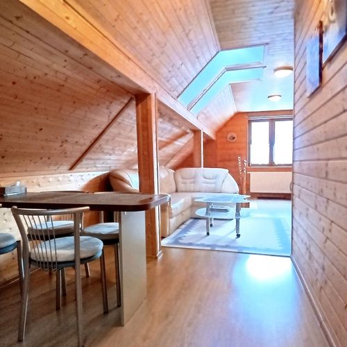 Deluxe Apartman pro 10 os. se 3 ložnicemi s výhledem na hory