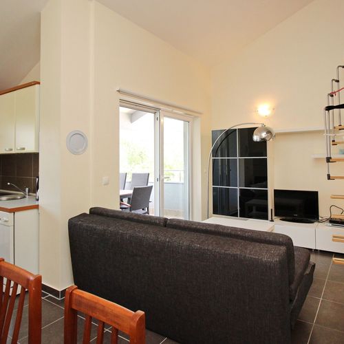 Apartament confort la etaj cu 2 camere pentru 4 pers. (se poate solicita pat suplimentar)
