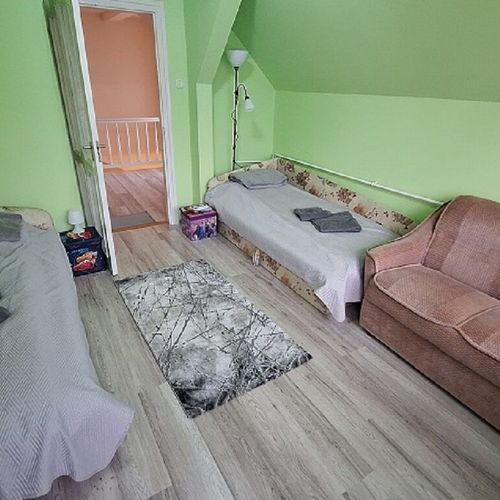 Întreaga unitate family întreaga unitate pentru 8 pers. (se inchirieaza doar integral) (se poate solicita pat suplimentar)
