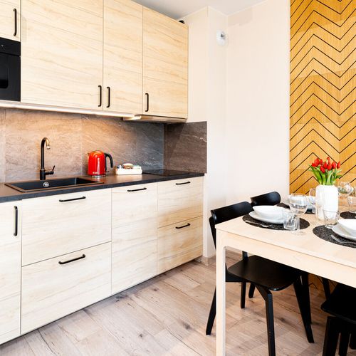Apartament 4-osobowy na piętrze z aneksem kuchennym z 2 pomieszczeniami sypialnianymi