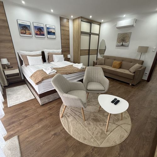 Apartament deluxe confort cu 2 camere pentru 6 pers.
