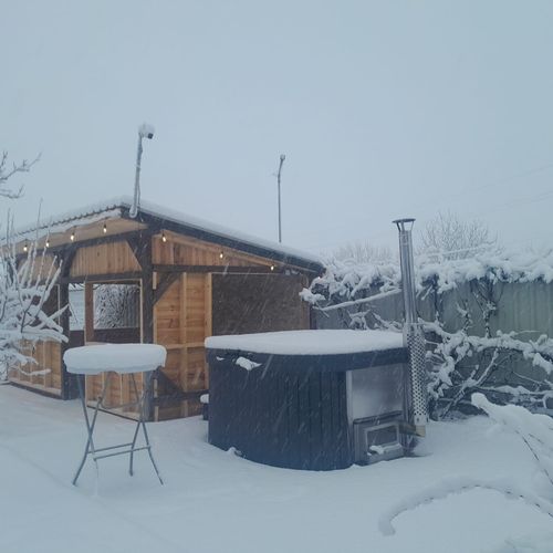 Cabană pentru 14 pers. (se inchirieaza doar integral)