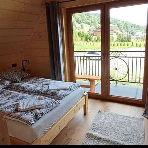 Casă de vacanță pentru 10 pers. (se inchirieaza doar integral) (se poate solicita pat suplimentar)