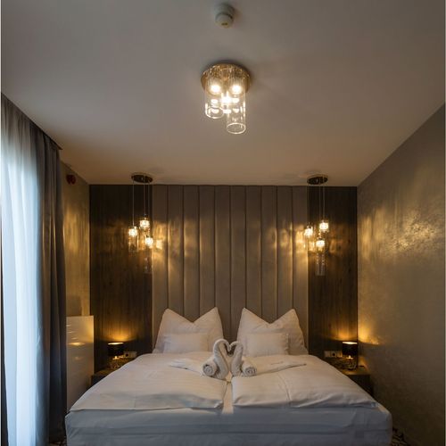 Camera twin romantică cu balcon