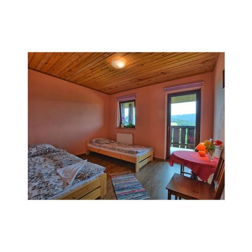 Apartament studio cu 2 camere pentru 4 pers.