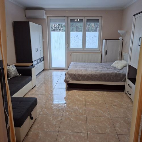 Apartament familial(ă) pentru 2 pers. (se inchirieaza doar integral) (se poate solicita pat suplimentar)